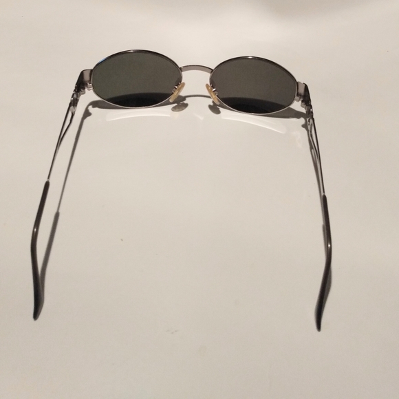 Yves Saint Laurent 1990 Women's Vintage Sunglasses - Picture 10 of 16